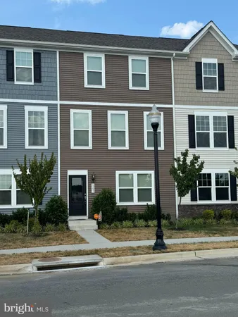 $2,100 | 147 Presidents Pointe Avenue, Ranson, WV 25438