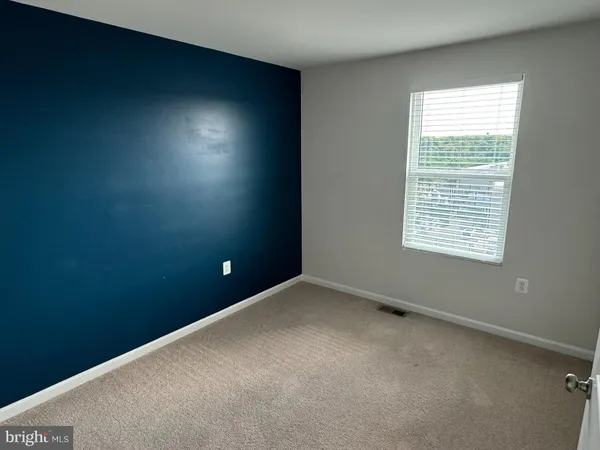 $2,100 | 147 Presidents Pointe Avenue, Ranson, WV 25438