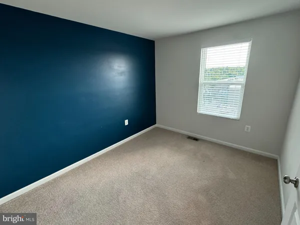 $2,100 | 147 Presidents Pointe Avenue, Ranson, WV 25438