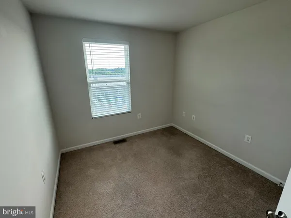 $2,100 | 147 Presidents Pointe Avenue, Ranson, WV 25438