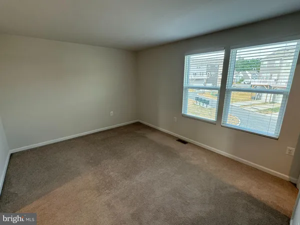 $2,100 | 147 Presidents Pointe Avenue, Ranson, WV 25438