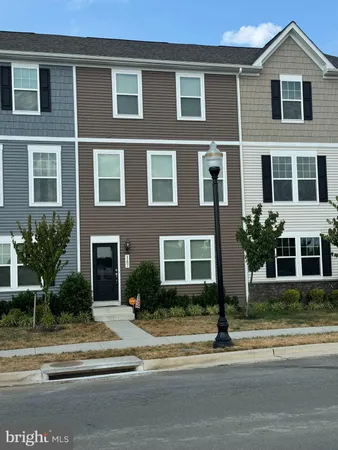 $2,100 | 147 Presidents Pointe Avenue, Ranson, WV 25438