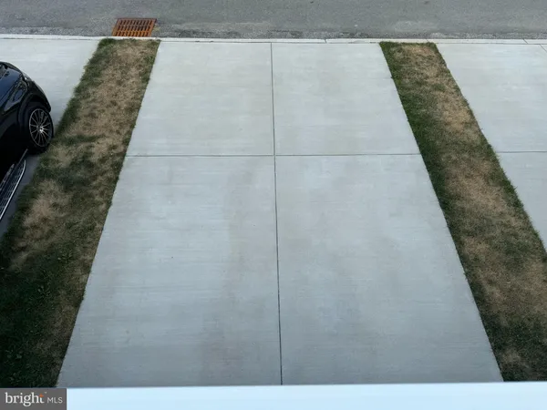 $2,100 | 147 Presidents Pointe Avenue, Ranson, WV 25438