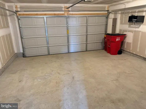 $2,100 | 147 Presidents Pointe Avenue, Ranson, WV 25438