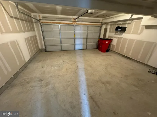 $2,100 | 147 Presidents Pointe Avenue, Ranson, WV 25438