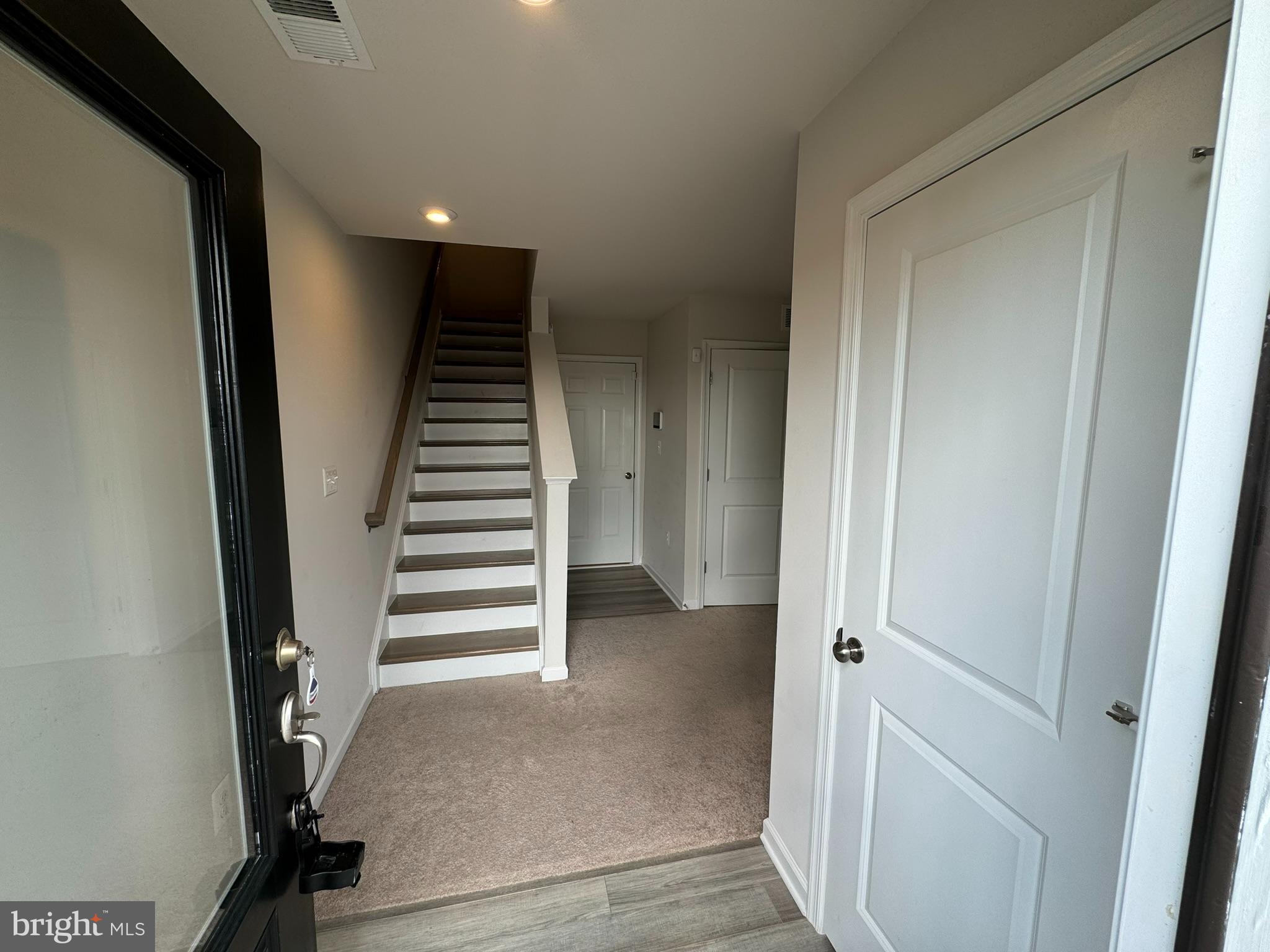 147 Presidents Pointe Avenue Ranson, WV 25438 - Photo 5 of 45