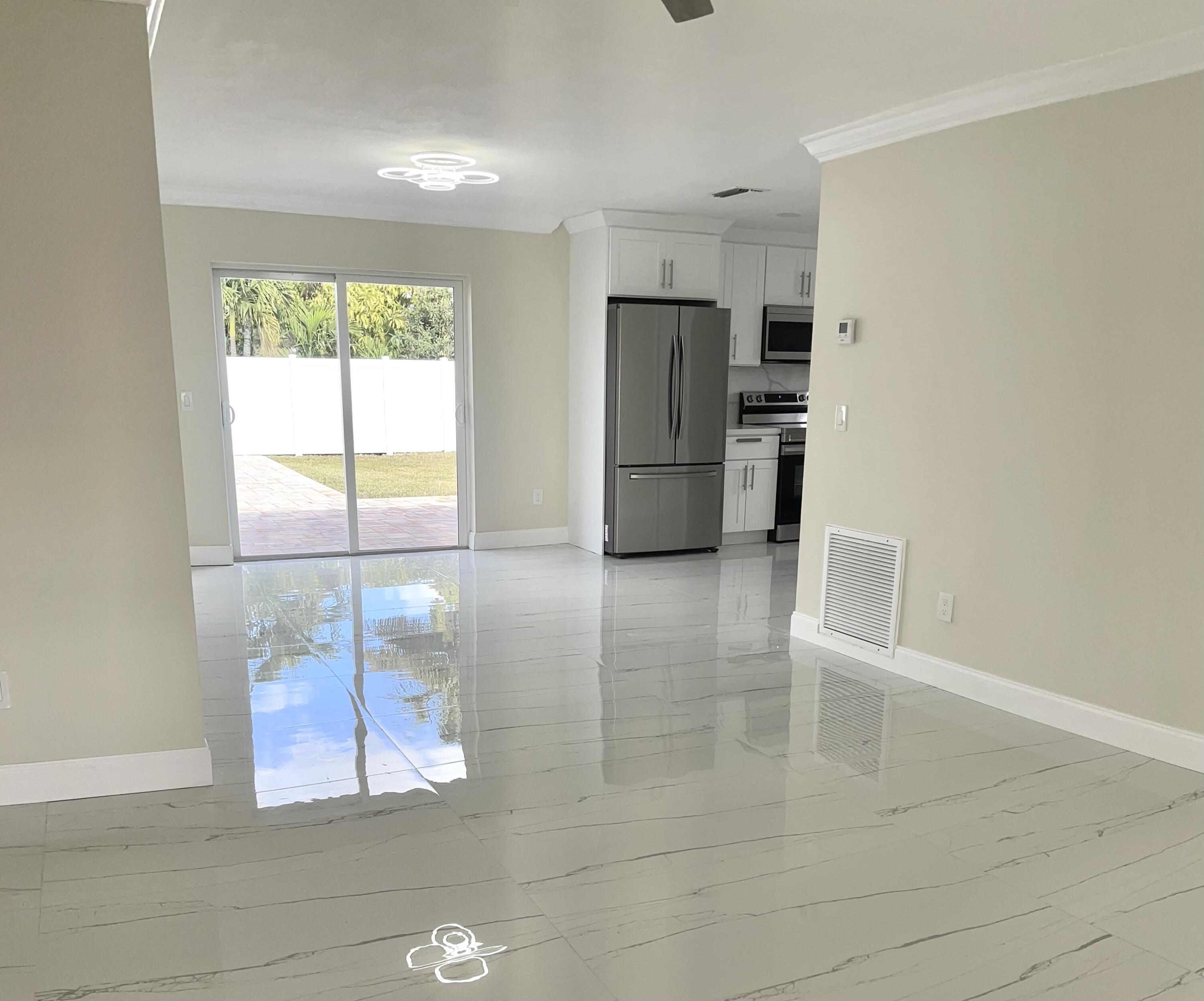 4675 Betelnut Street Boca Raton, FL 33428 - Photo 7 of 22 IMG_6536