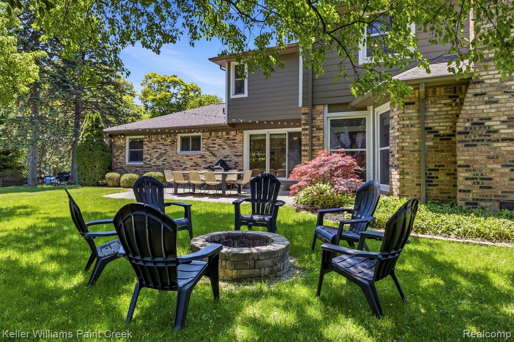 1675 North Kilburn Road Rochester Hills, MI 48306 - Photo 8 of 48