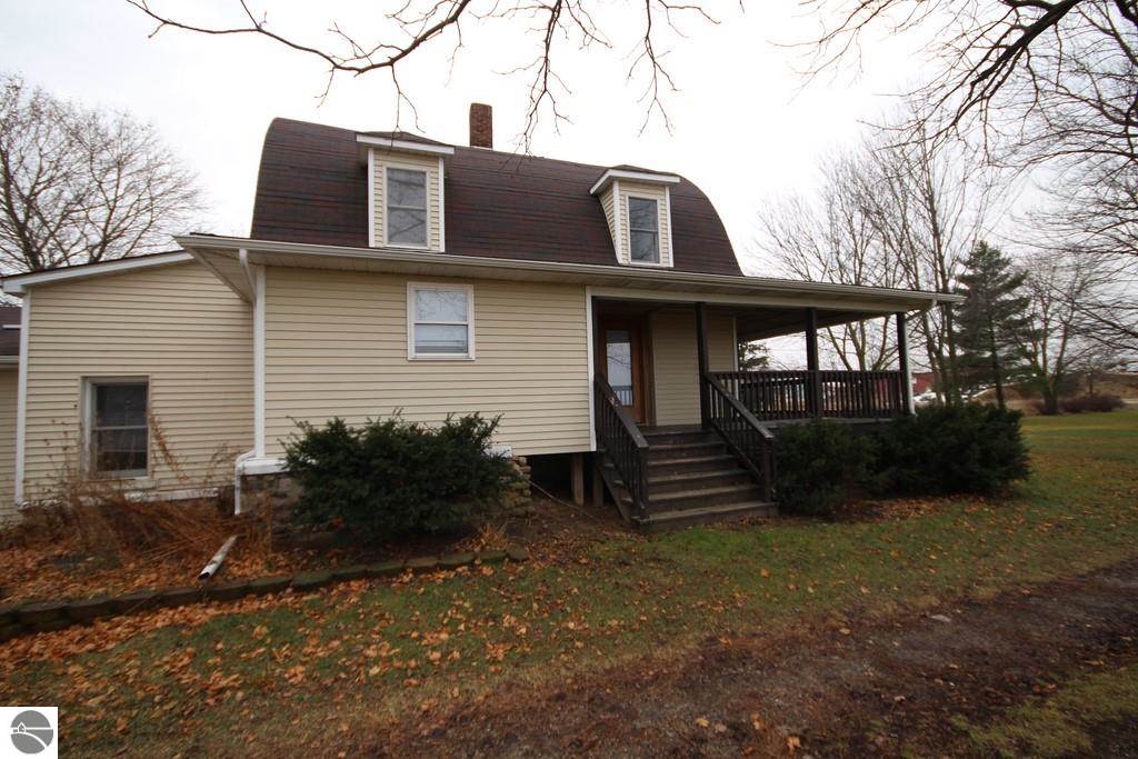 3886 North Nottawa Road Mount Pleasant, MI 48858 - Photo 26 of 29 1793228-25.JPG