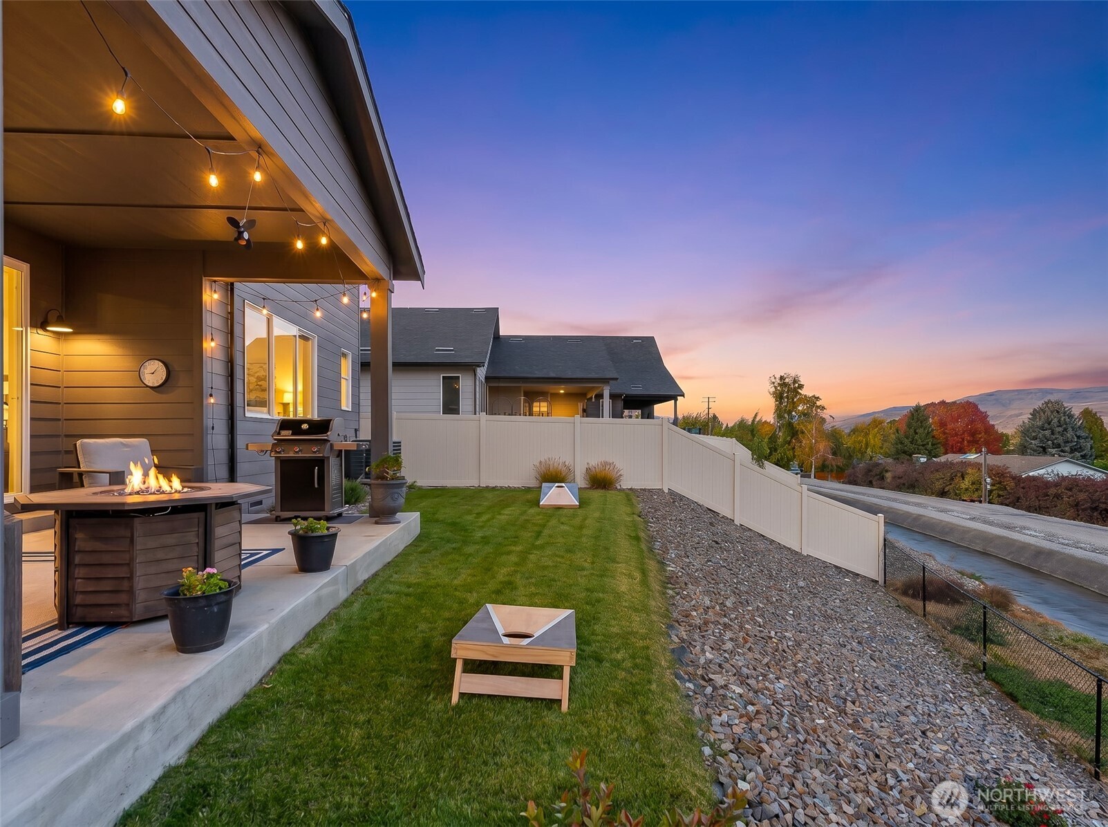 143 Sienna Road Wenatchee, WA 98801 - Photo 3 of 40