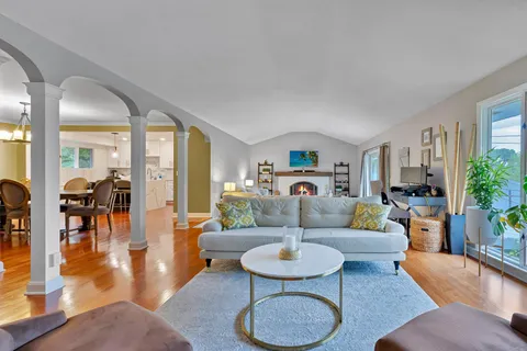 $985,000 | 7001 Lanham Lane, Edina, MN 55439