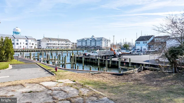 a view of a roof with sitting area