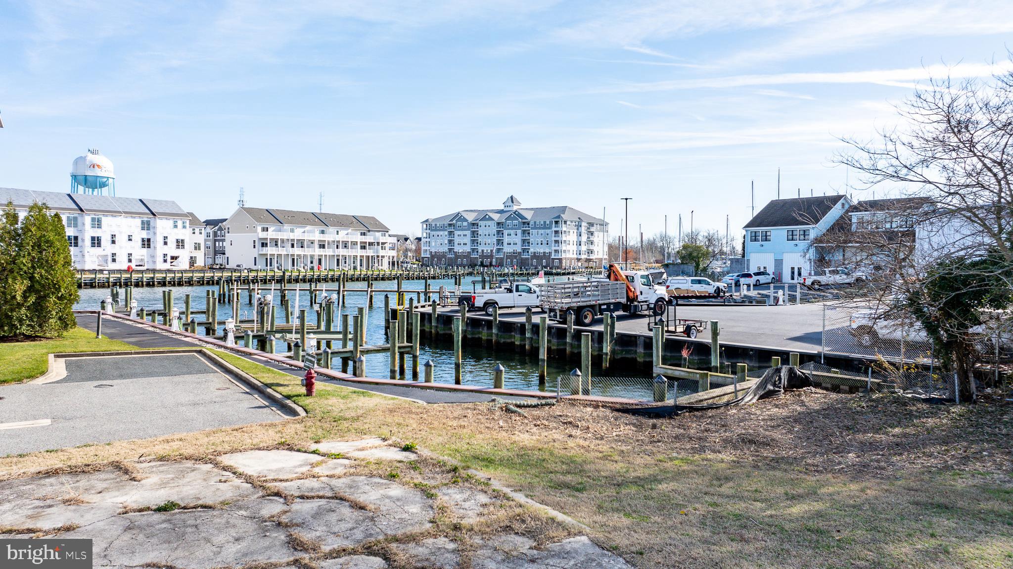 300 Muir Street Cambridge, MD 21613 - Photo 3 of 7 a view of a roof with sitting area