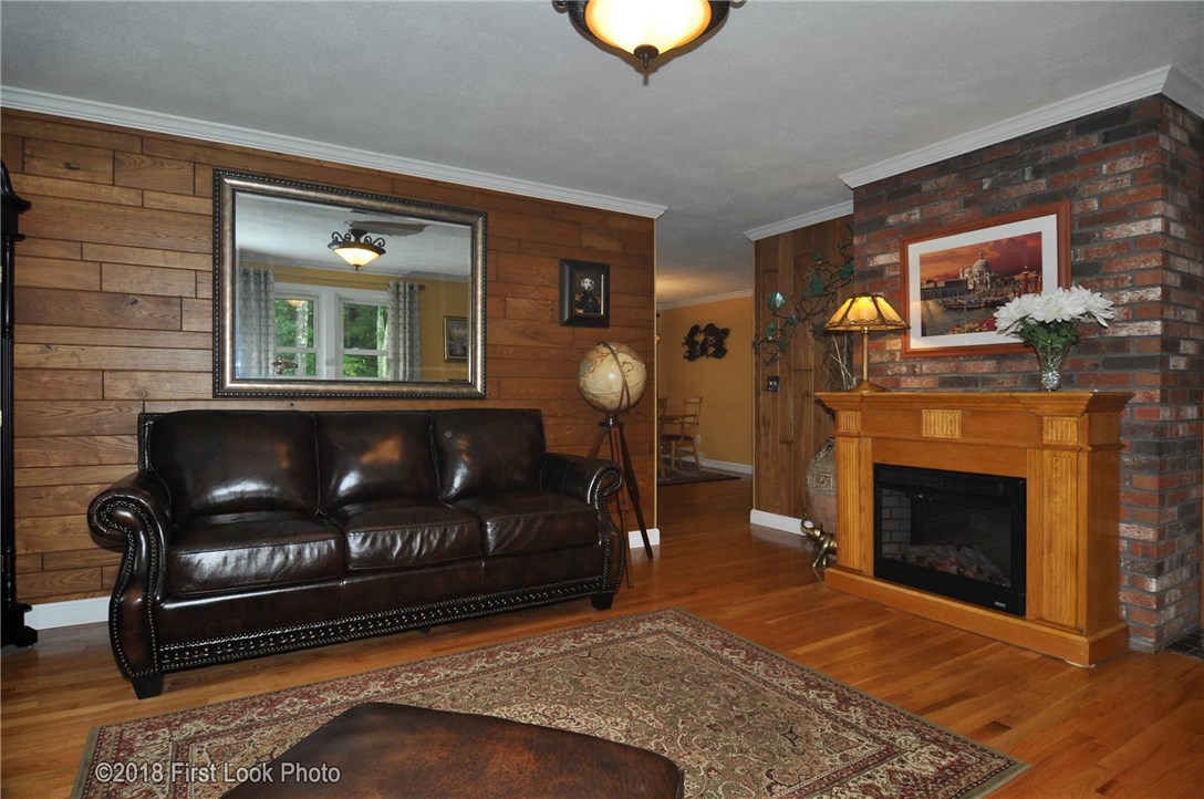 507 Douglas Hook Road Glocester, RI 02814 - Photo 3 of 24 Living Room
