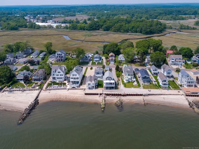 $4,850 | 153 Shore Road, Unit 2, Clinton, CT 06413