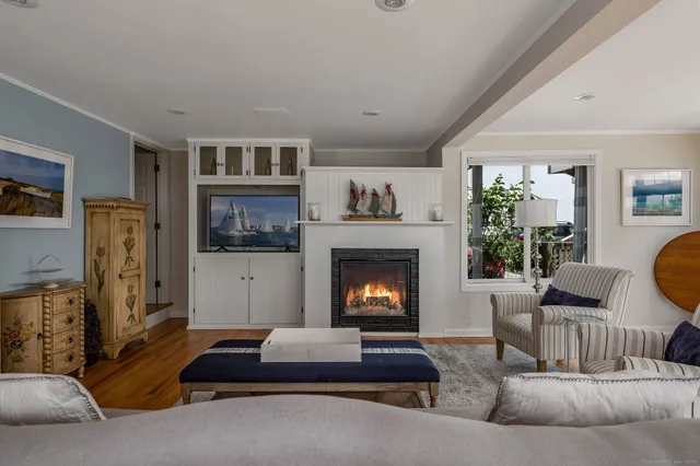 $4,850 | 153 Shore Road, Unit 2, Clinton, CT 06413