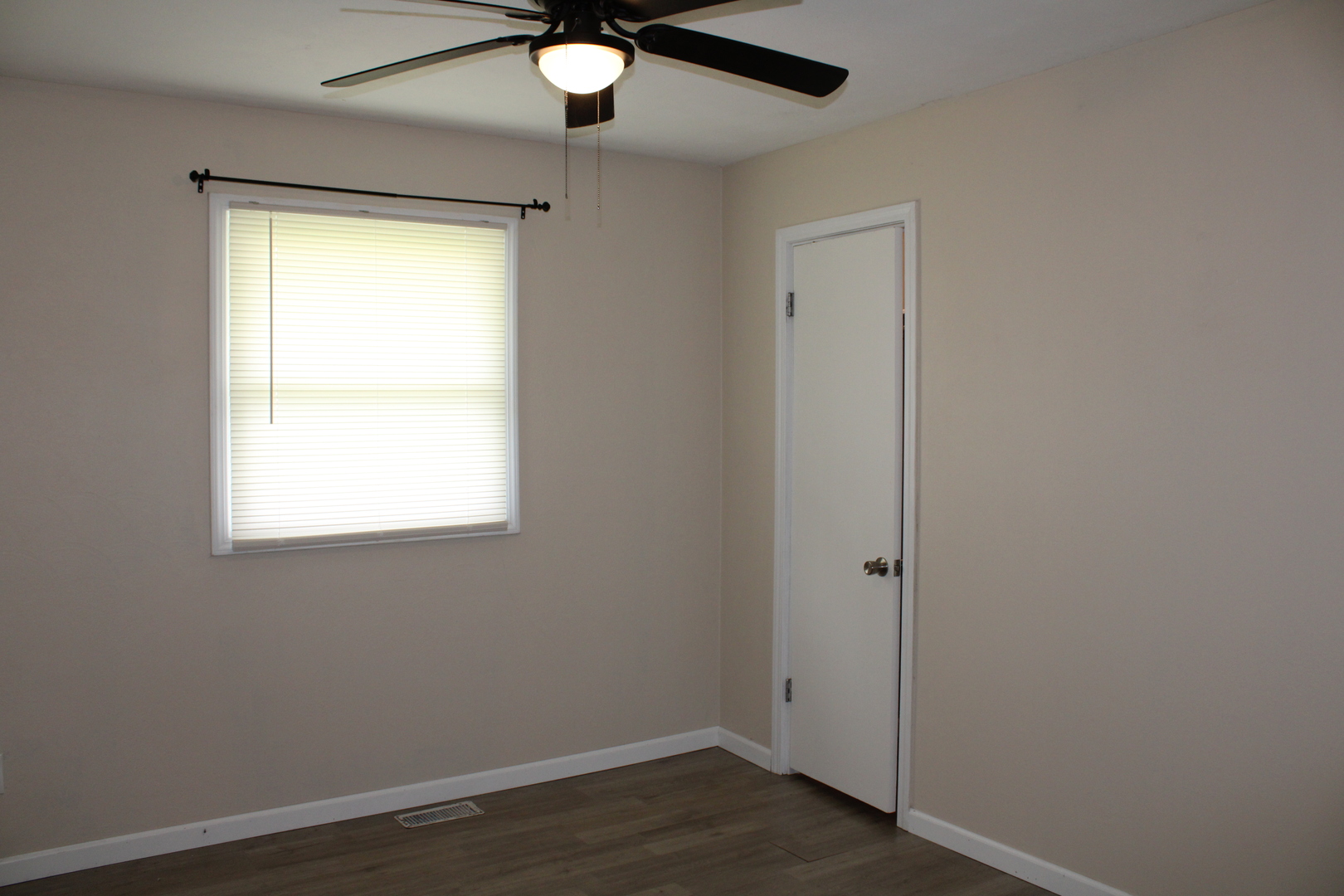 514 Roddy Road Salem, IL 62881 - Photo 31 of 38