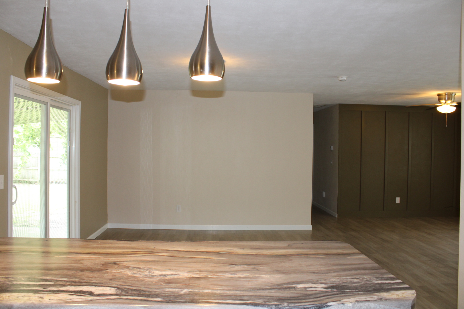 514 Roddy Road Salem, IL 62881 - Photo 5 of 38