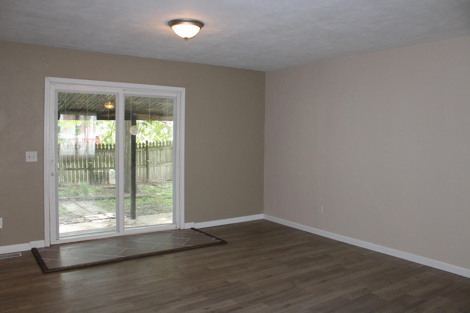 514 Roddy Road Salem, IL 62881 - Photo 7 of 38