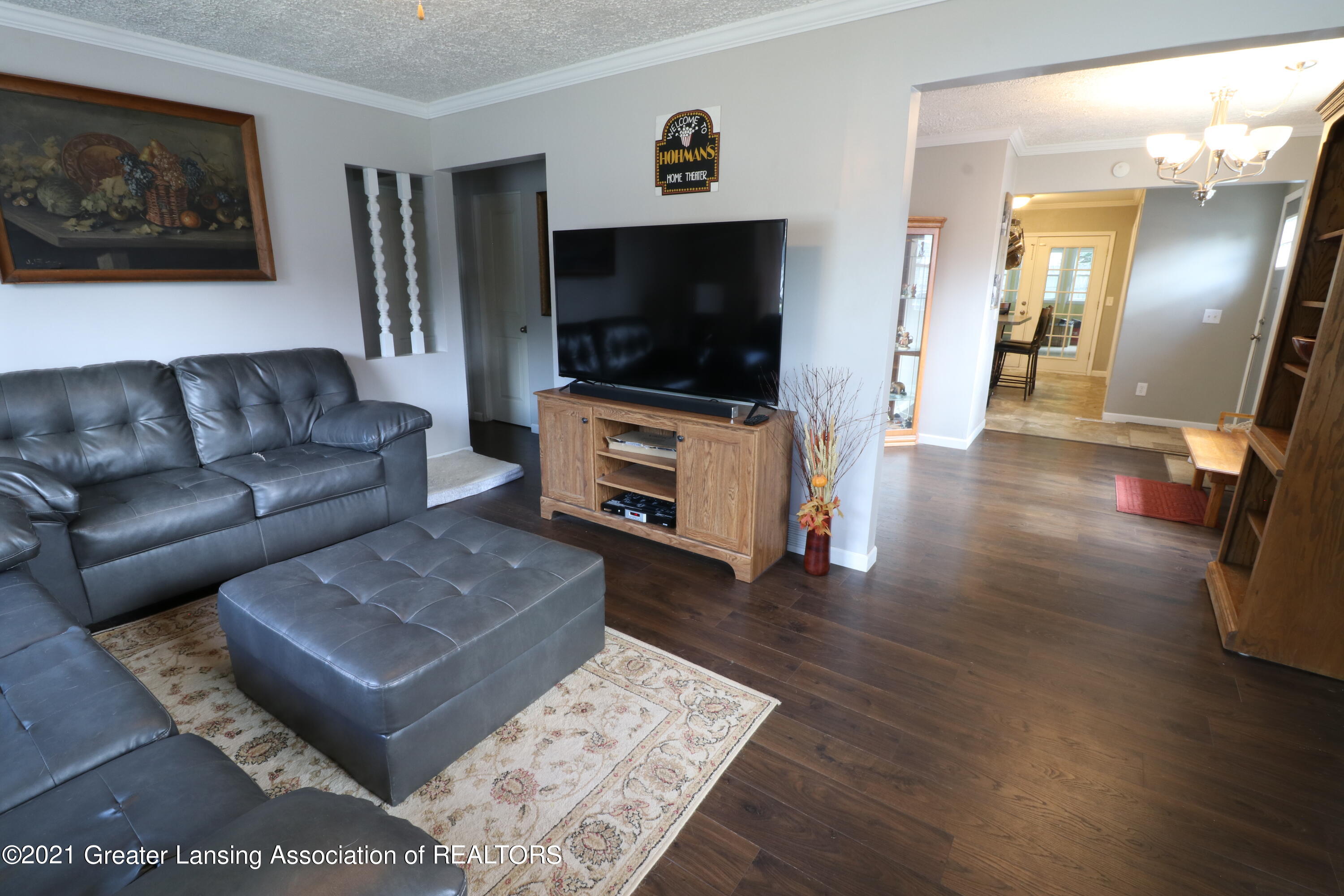 941 Riverside Drive Portland, MI 48875 - Photo 5 of 20 Living Room