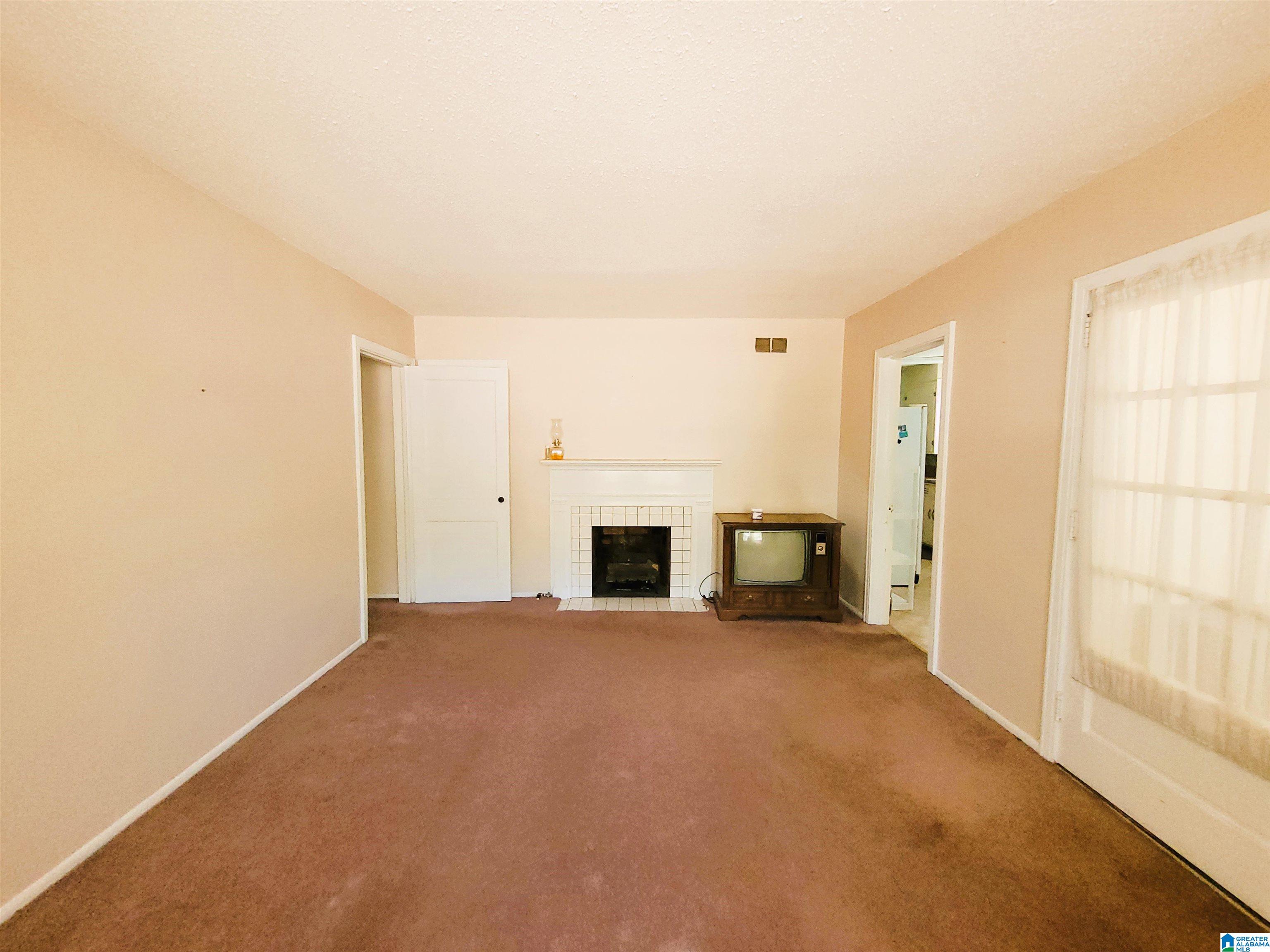 111 Lancaster Street Talladega, AL 35160 - Photo 4 of 18