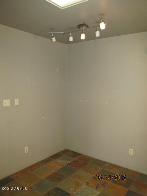 840 East Lawrence Road Phoenix, AZ 85014 - Photo 12 of 18 INTERIOR
