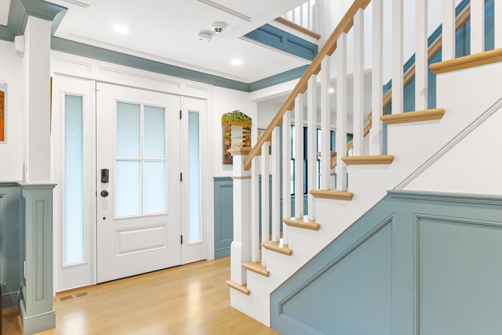 24 Deerfield Road Needham, MA 02492 - Photo 4 of 41 Gallery Image 4