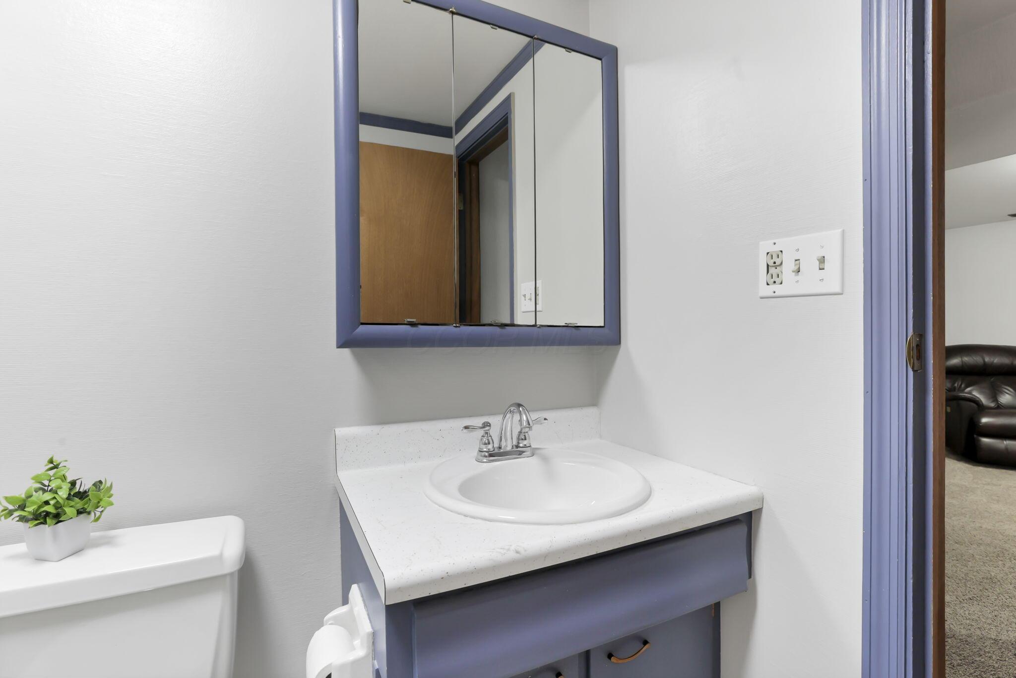 1248 Gresham Road Columbus, OH 43204 - Photo 24 of 35 48-web-or-mls-011A8328