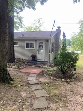 $239,900 | 4605 Hunters Trail, Six Lakes, MI 48886