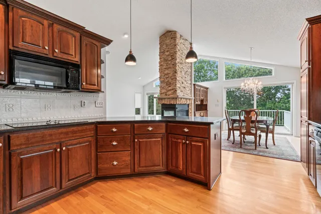 $404,900 | 980 Aurora Circle, Red Wing, MN 55066