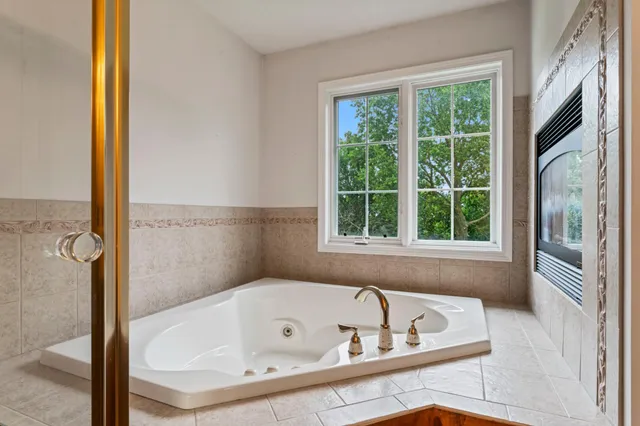 $404,900 | 980 Aurora Circle, Red Wing, MN 55066