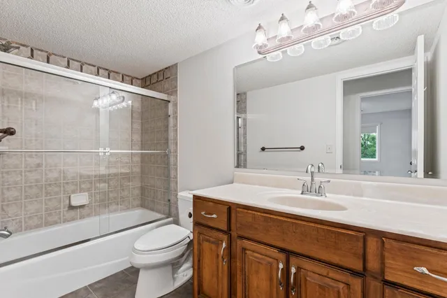 $404,900 | 980 Aurora Circle, Red Wing, MN 55066