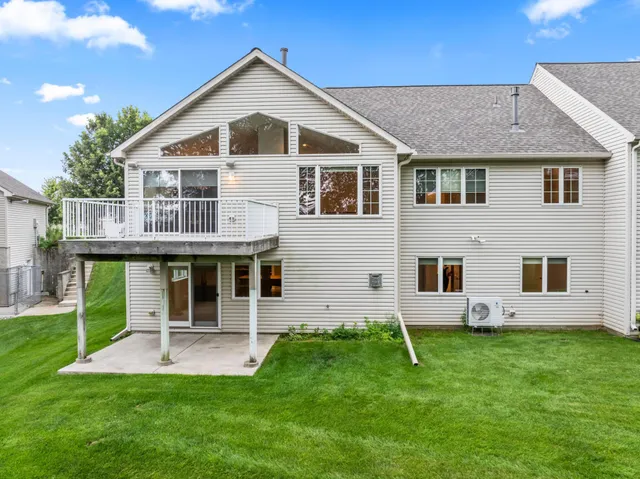 $404,900 | 980 Aurora Circle, Red Wing, MN 55066