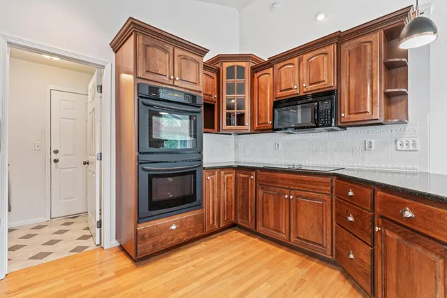 $404,900 | 980 Aurora Circle, Red Wing, MN 55066