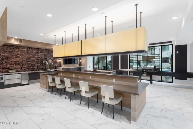 $1,650 | 777 East Stella Lane, Unit 1, Phoenix, AZ 85014