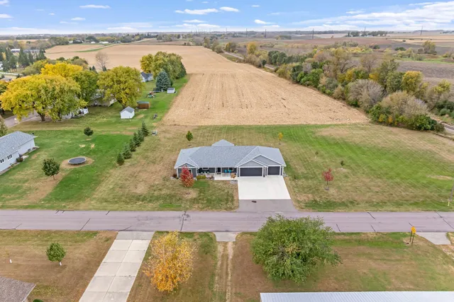 $454,900 | 305 Harrison Street, Welcome, MN 56181