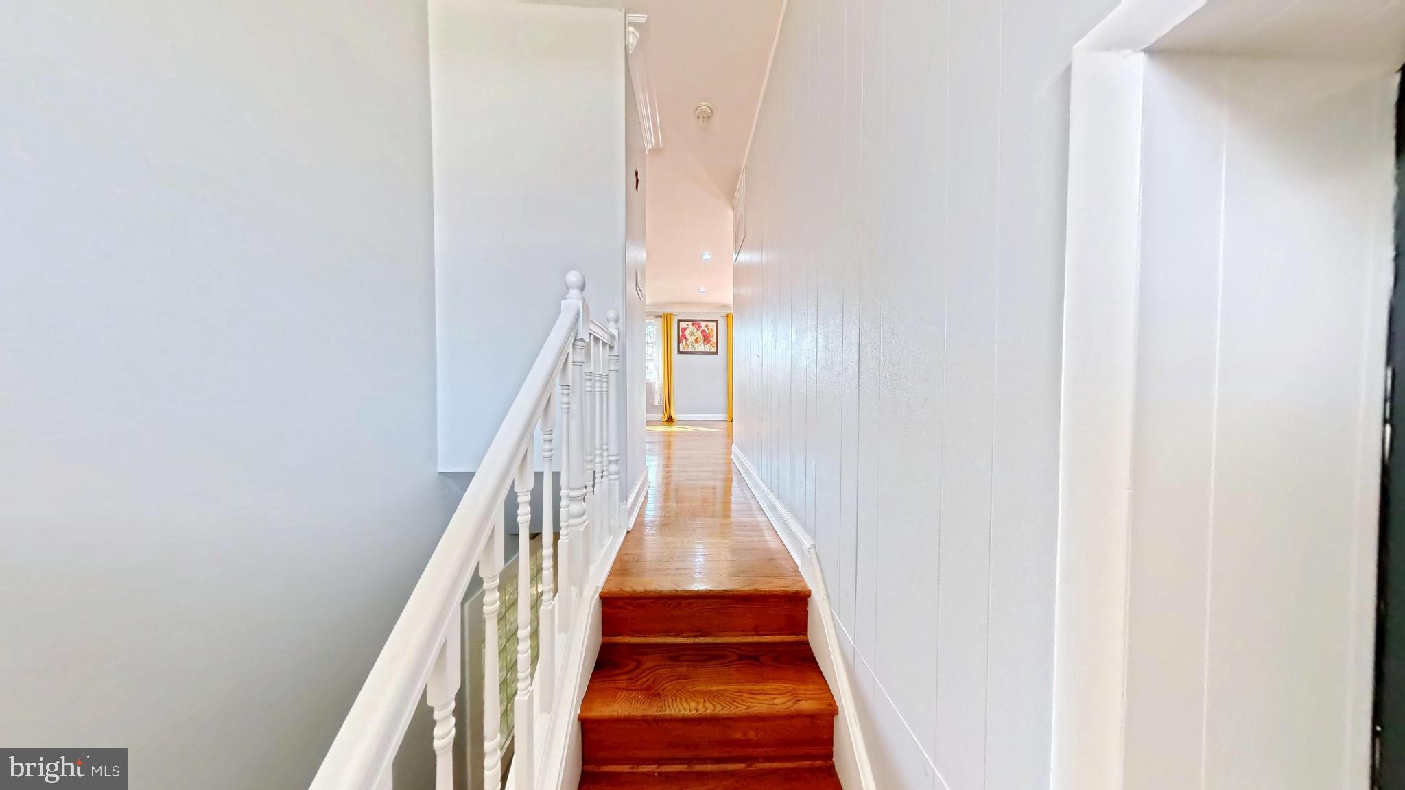 1012 Loxford Terrace Silver Spring, MD 20901 - Photo 37 of 52 a view of entryway