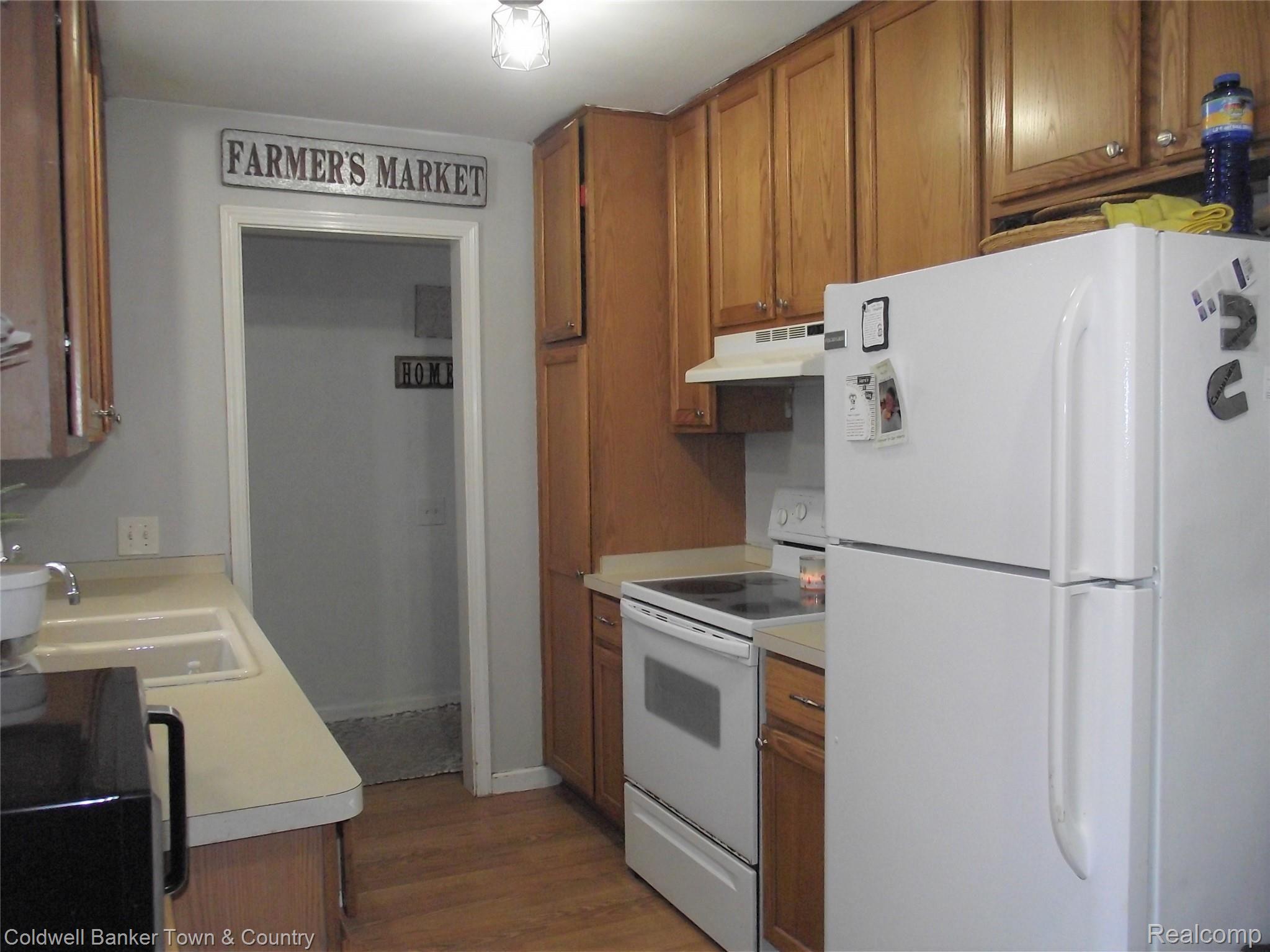250 Fowlerville Road Fowlerville, MI 48836 - Photo 5 of 20 fowlerville photos (16).JPG