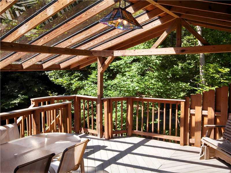 5824 Valencia Road Gibsonia, PA 15044 - Photo 14 of 22 Patio/Deck.