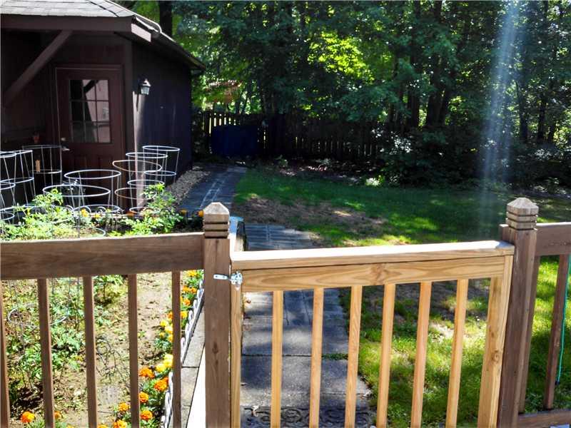 5824 Valencia Road Gibsonia, PA 15044 - Photo 19 of 22 Yard/Garden.