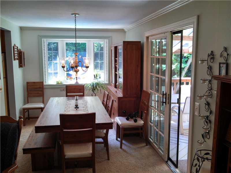 5824 Valencia Road Gibsonia, PA 15044 - Photo 4 of 22 Dining Room.