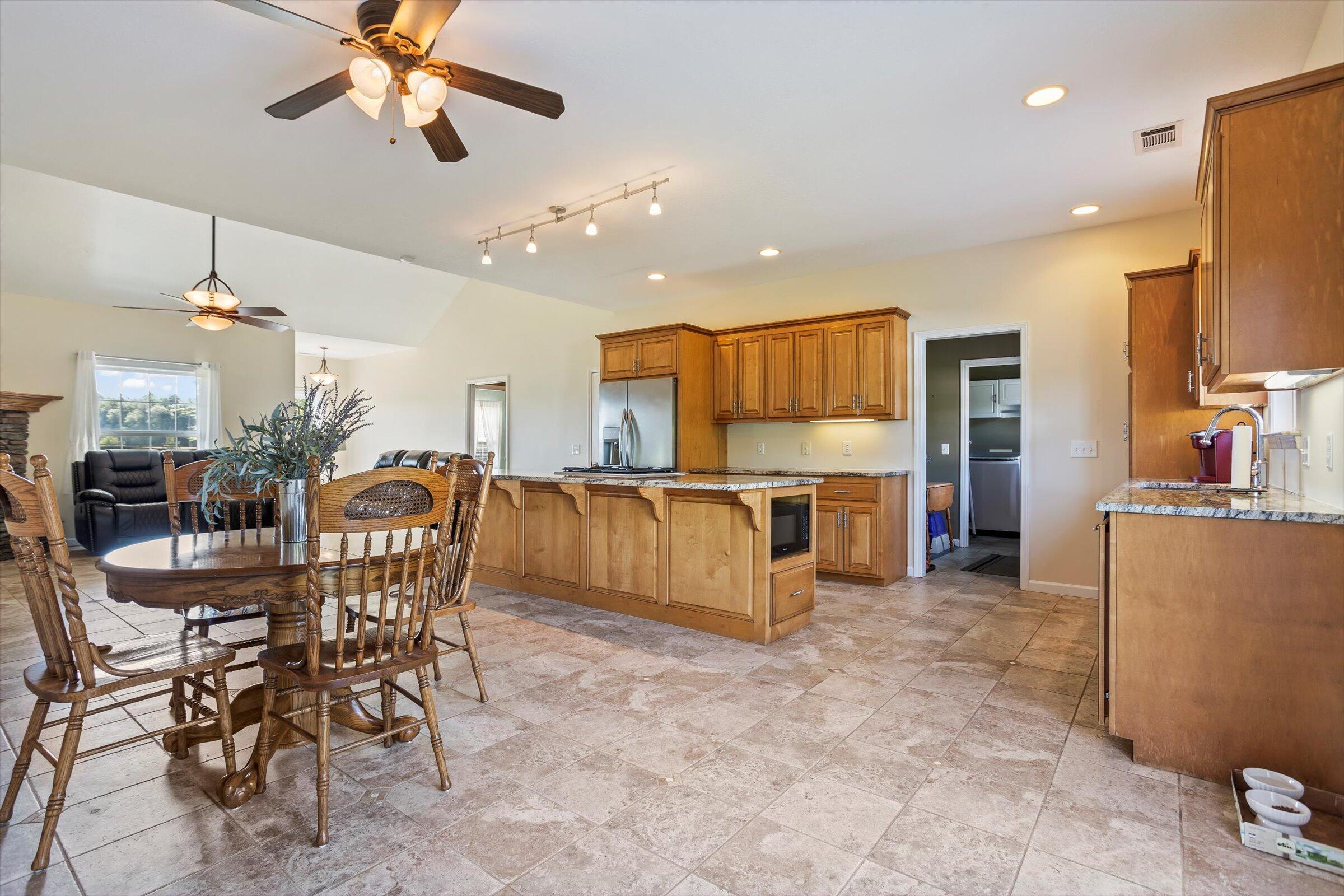 155 Jaywood Road Williston, SC 29853 - Photo 12 of 64