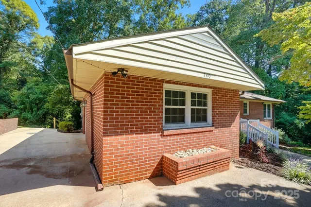 $220,000 | 740 Crestwood Avenue, Gastonia, NC 28054