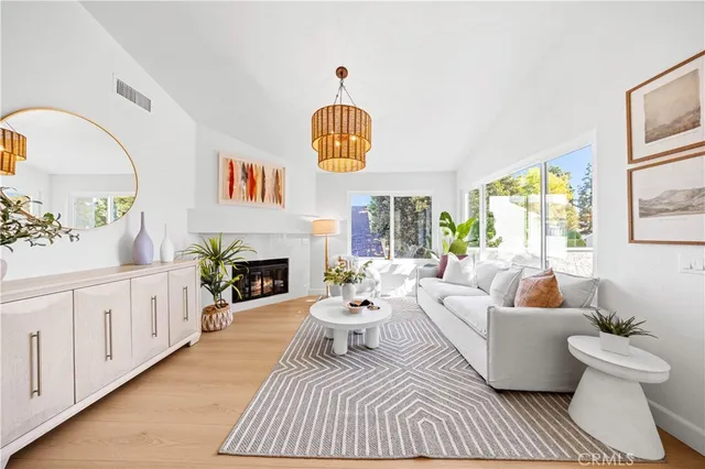 $829,000 | 369 Deerfield Avenue, Unit 35, Irvine, CA 92606