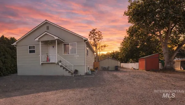 $460,000 | 224 South Garden Court, Lewiston, ID 83501