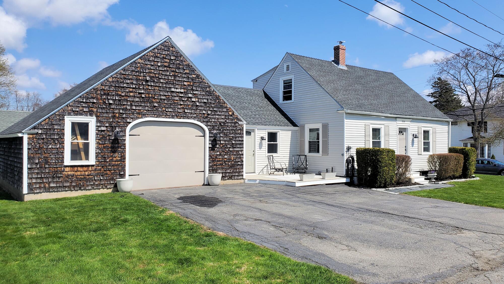 258 Norway Road Bangor, ME 04401 - Photo 2 of 37 Front of Home
