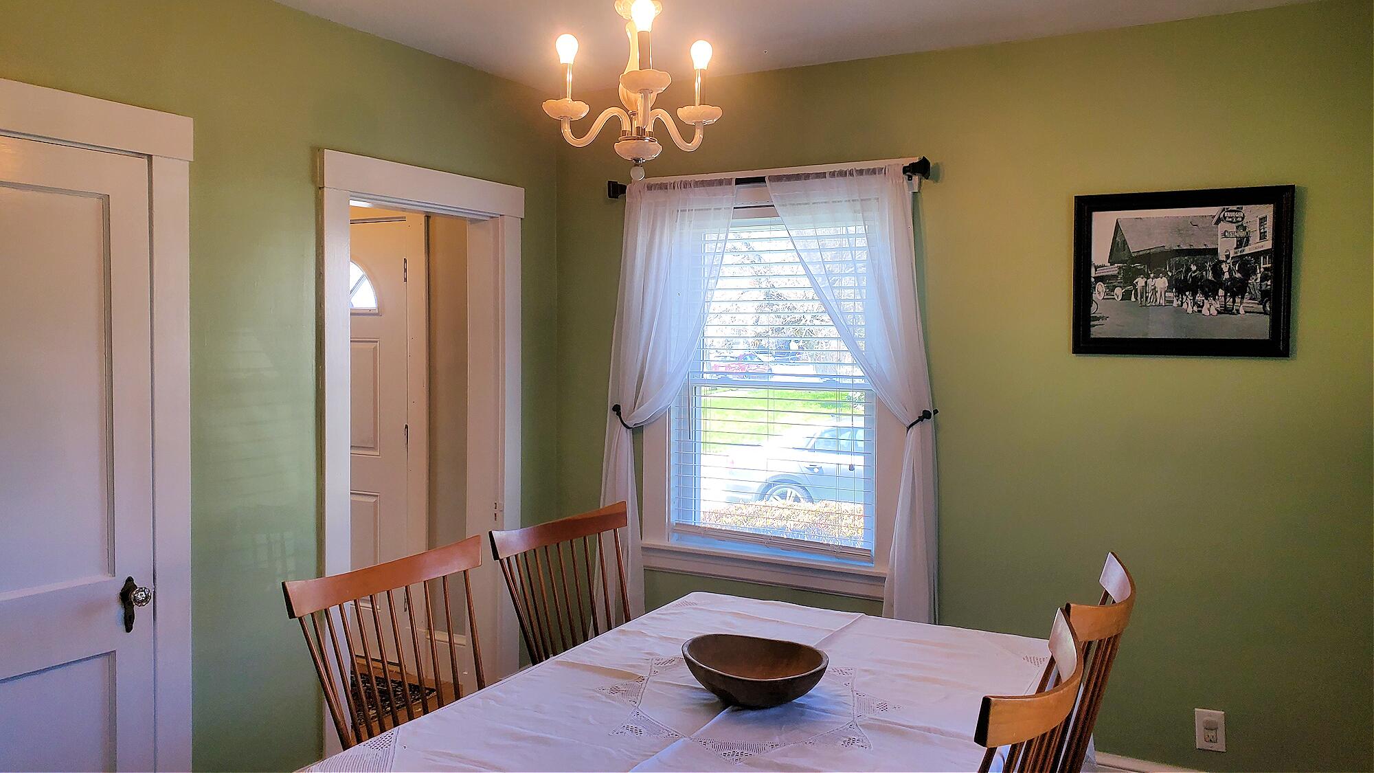258 Norway Road Bangor, ME 04401 - Photo 23 of 37 Dining