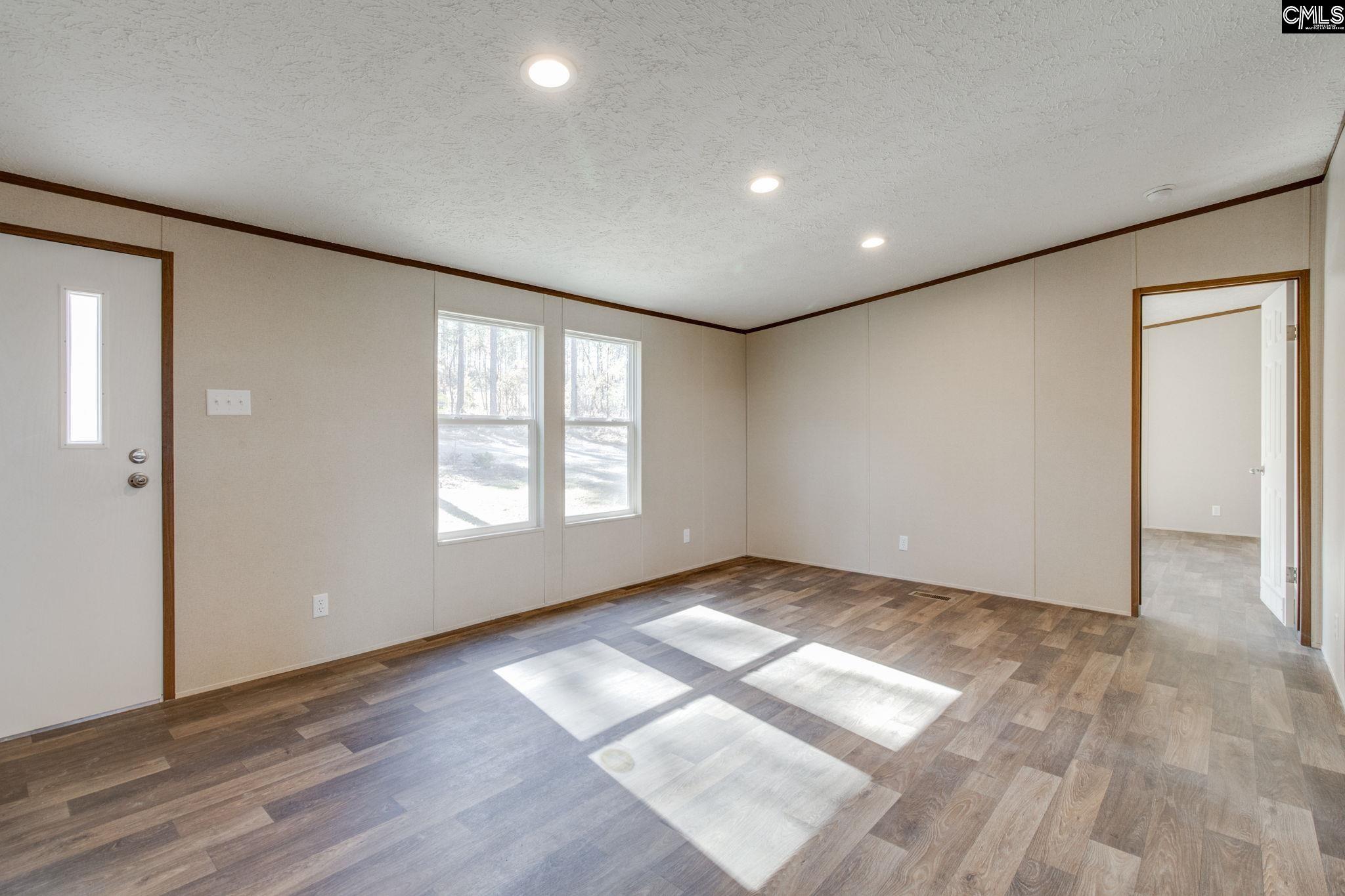 5339 Lockhart Road Kershaw, SC 29067 - Photo 7 of 32