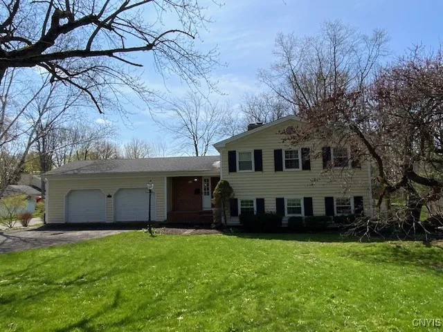 $3,950 | 52 Onondaga Street, Skaneateles, NY 13152