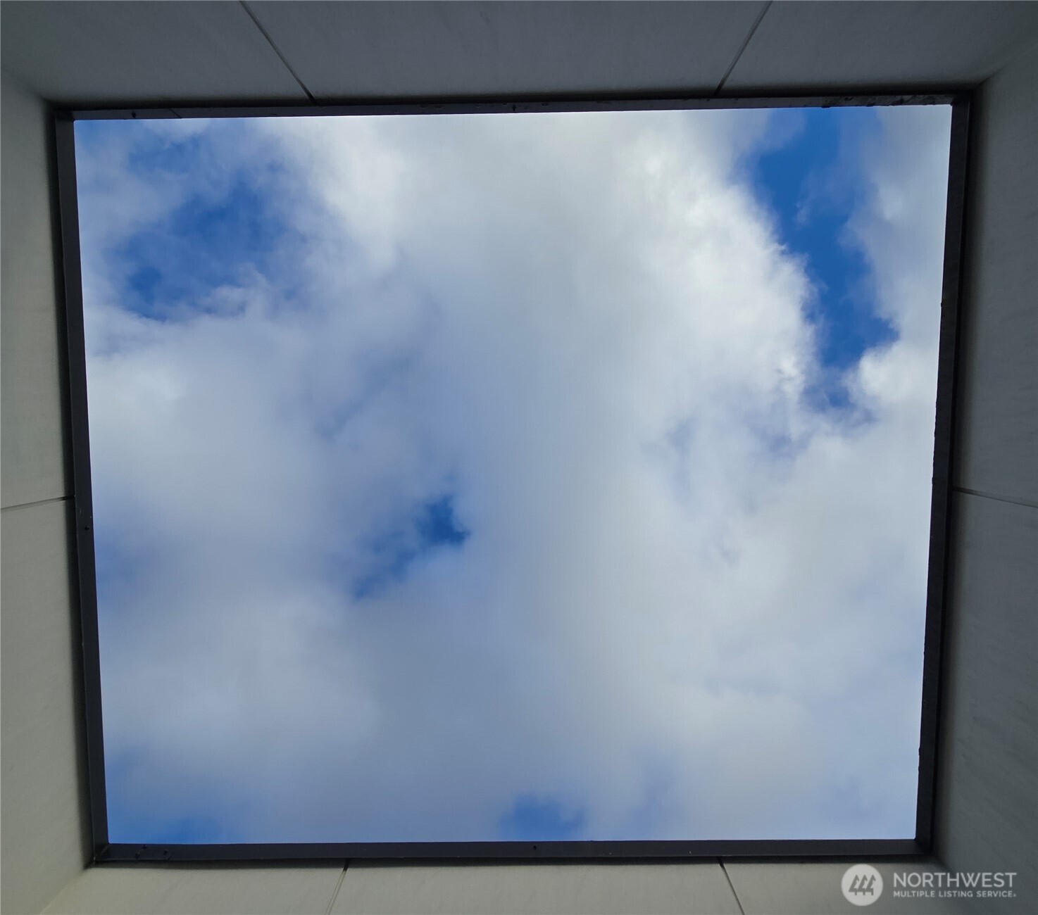 1810 23rd Avenue, Unit A Seattle, WA 98122 - Photo 8 of 26 a view of a window